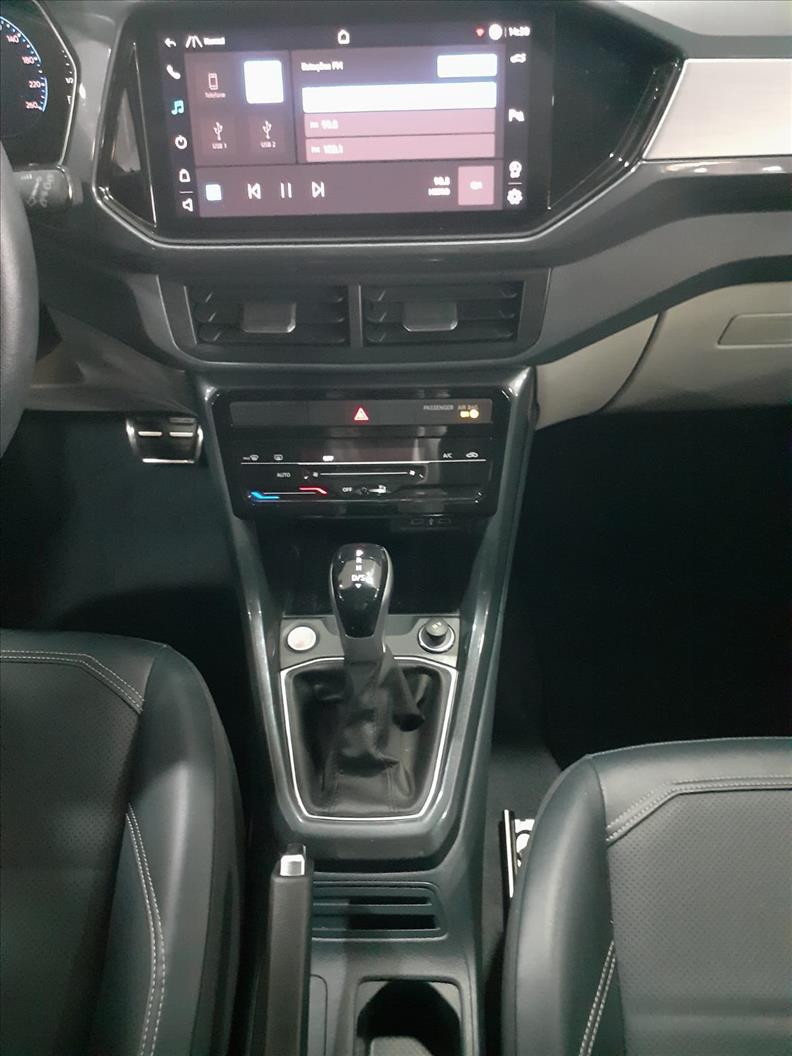  T-CROSS 