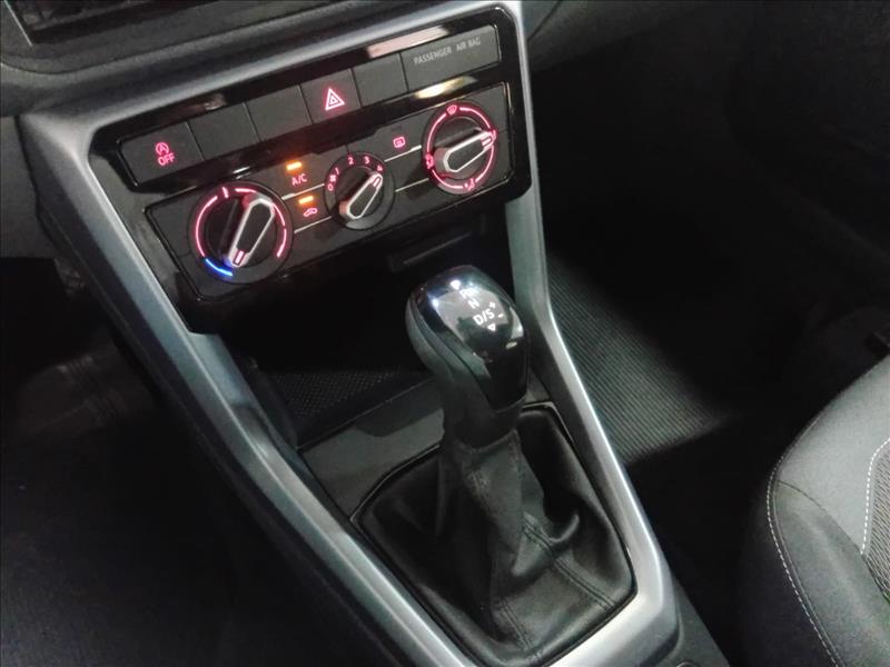  T-CROSS 