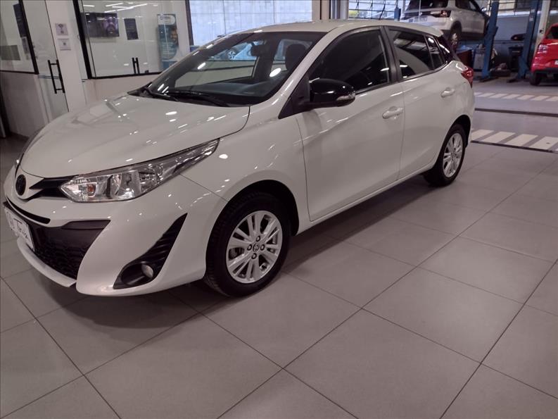  YARIS 