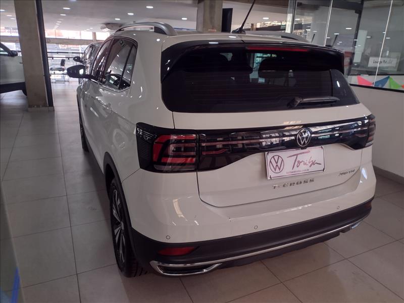  T-CROSS 