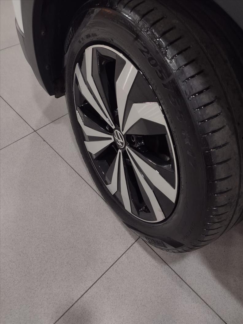  T-CROSS 