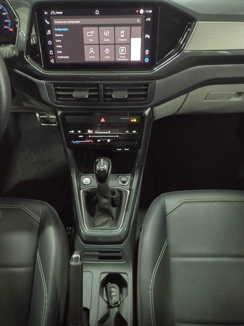  T-CROSS 
