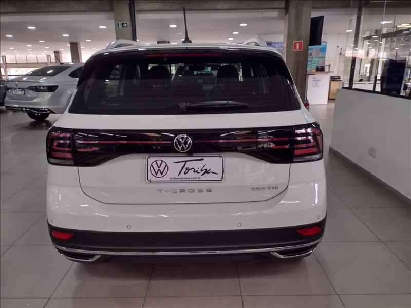  T-CROSS 