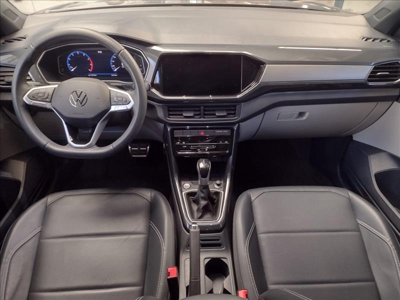  T-CROSS 