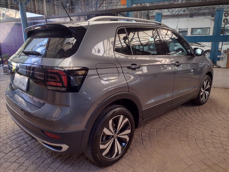  T-CROSS 