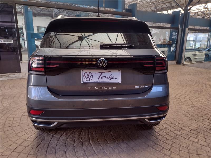  T-CROSS 
