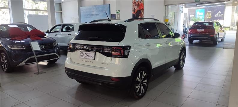  T-CROSS 