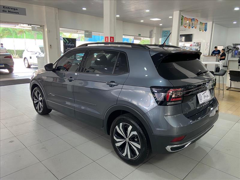  T-CROSS 