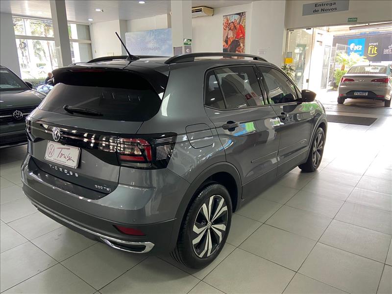  T-CROSS 