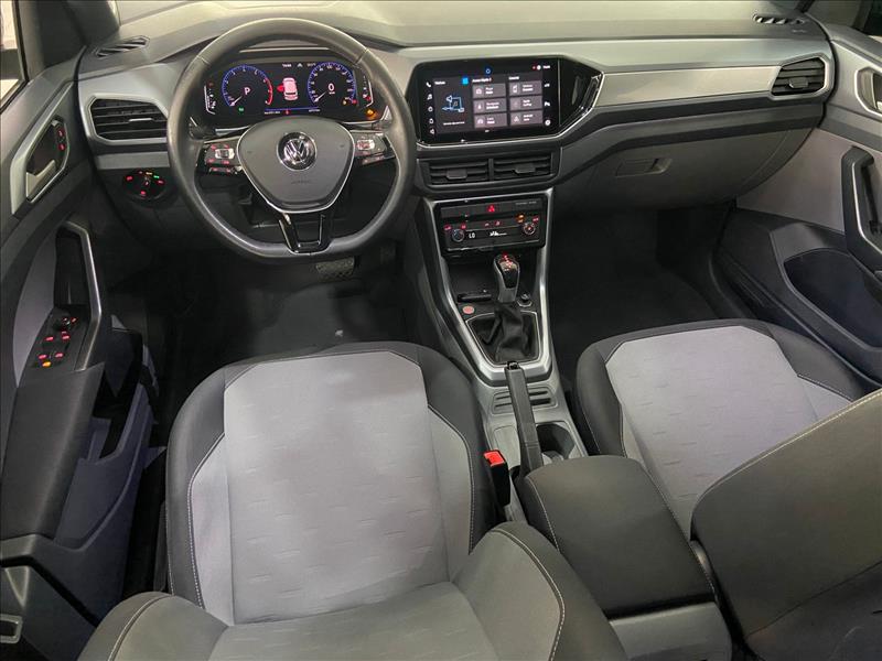  T-CROSS 