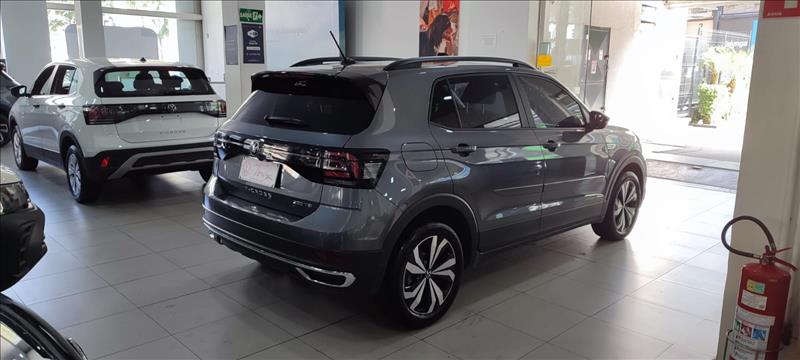  T-CROSS 