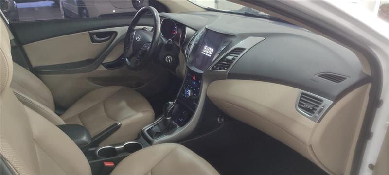 ELANTRA 