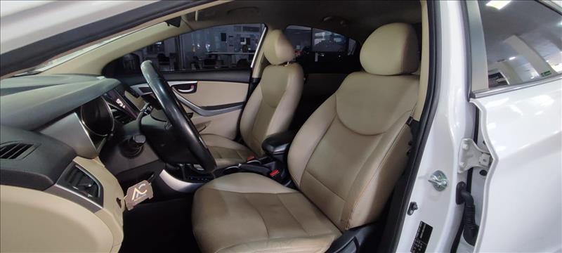  ELANTRA 