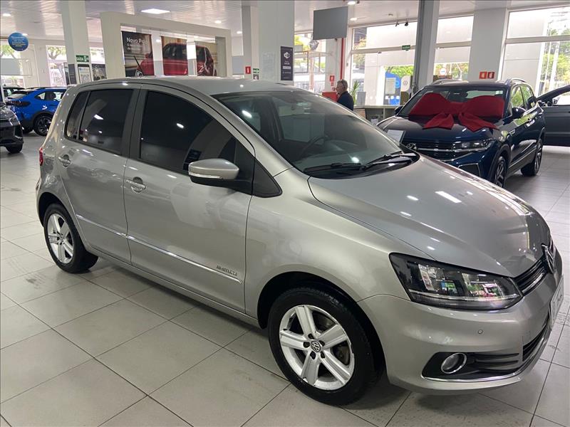 VOLKSWAGEN  FOX   1.6 MSI Highline 16V
