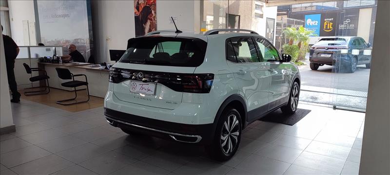  T-CROSS 