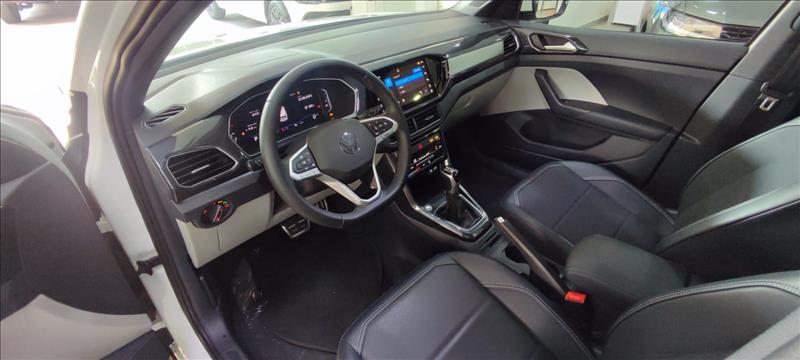  T-CROSS 