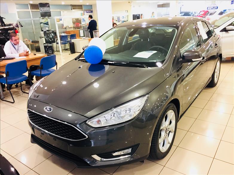 FORD FOCUS 1.6 SE 16V