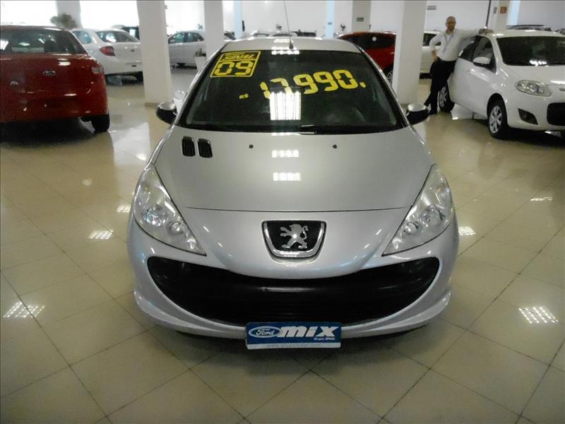 Peugeot 207 1.4 XR 8V