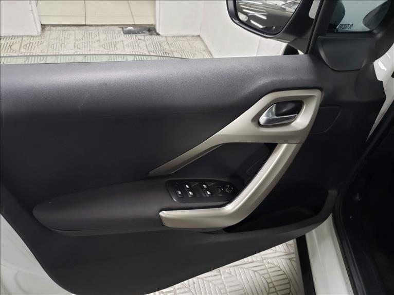 Peugeot 2008 1.6 16V Allure