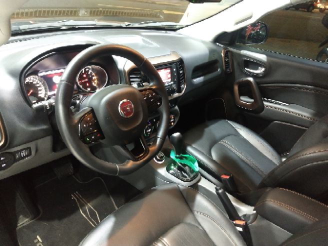 FIAT TORO 2.0 16V Turbo Volcano 4WD AT9