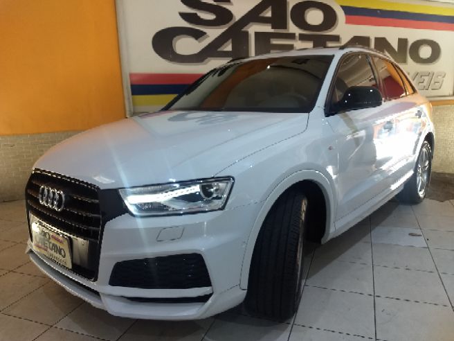 AUDI Q3 1.4 TFSI Black Edition S Tronic