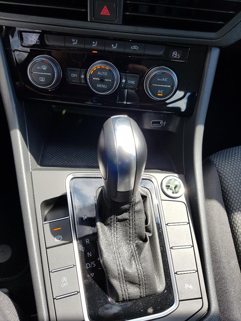 VOLKSWAGEN JETTA 1.4 250 TSI