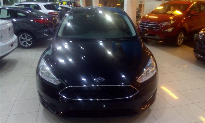 FORD FOCUS 2.0 SE Fastback 16V