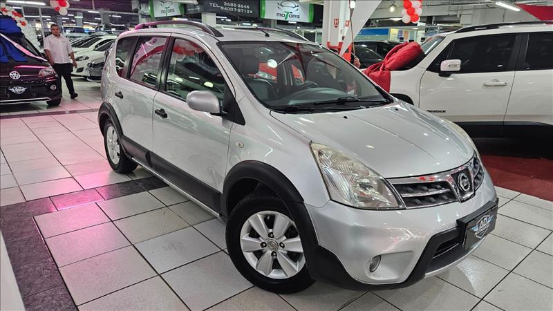 foto do veículo Nissan Livina   1.8 SL X-gear 16V